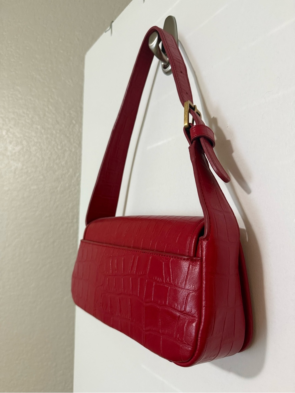 Karl Lagerfeld Red Croc-Embossed Shoulder Bag with Gold Accent - Picture 4 of 7
